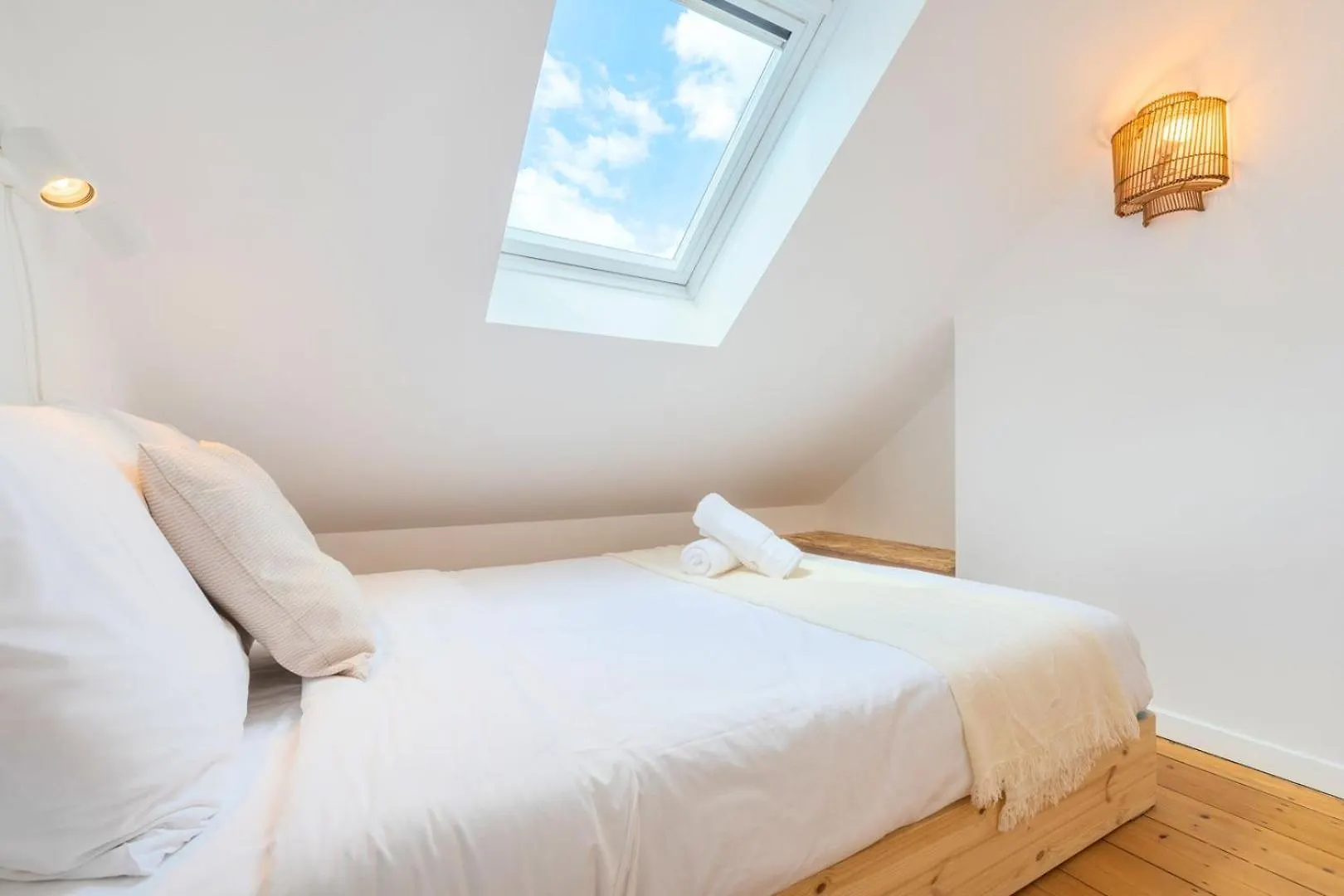Bright One Bedroom Next To Wazemmes Market Lille